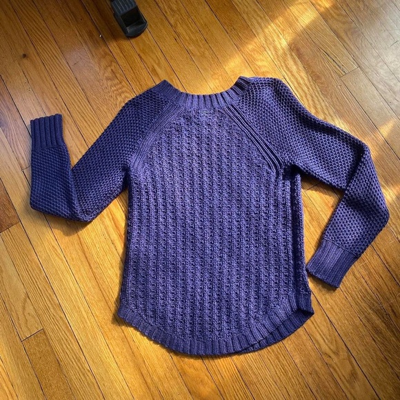 Vintage Calvin Klein Sweater - Picture 2 of 6